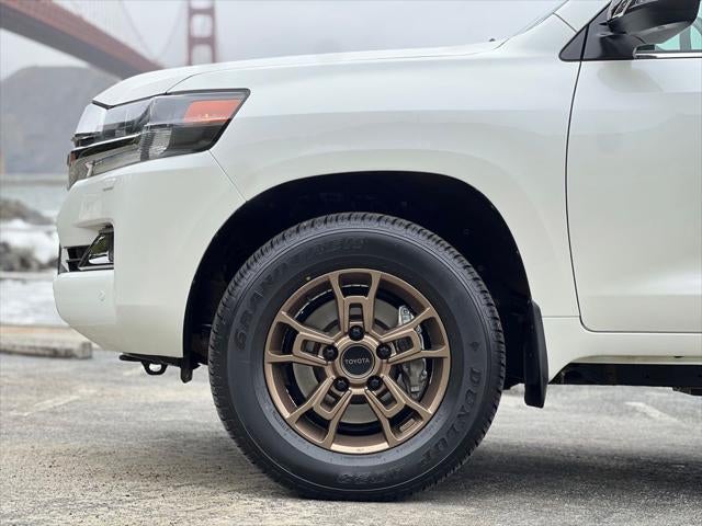 2020 Toyota Land Cruiser Heritage Edition