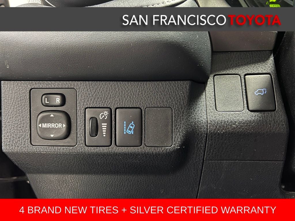 2017 Toyota RAV4 Hybrid XLE