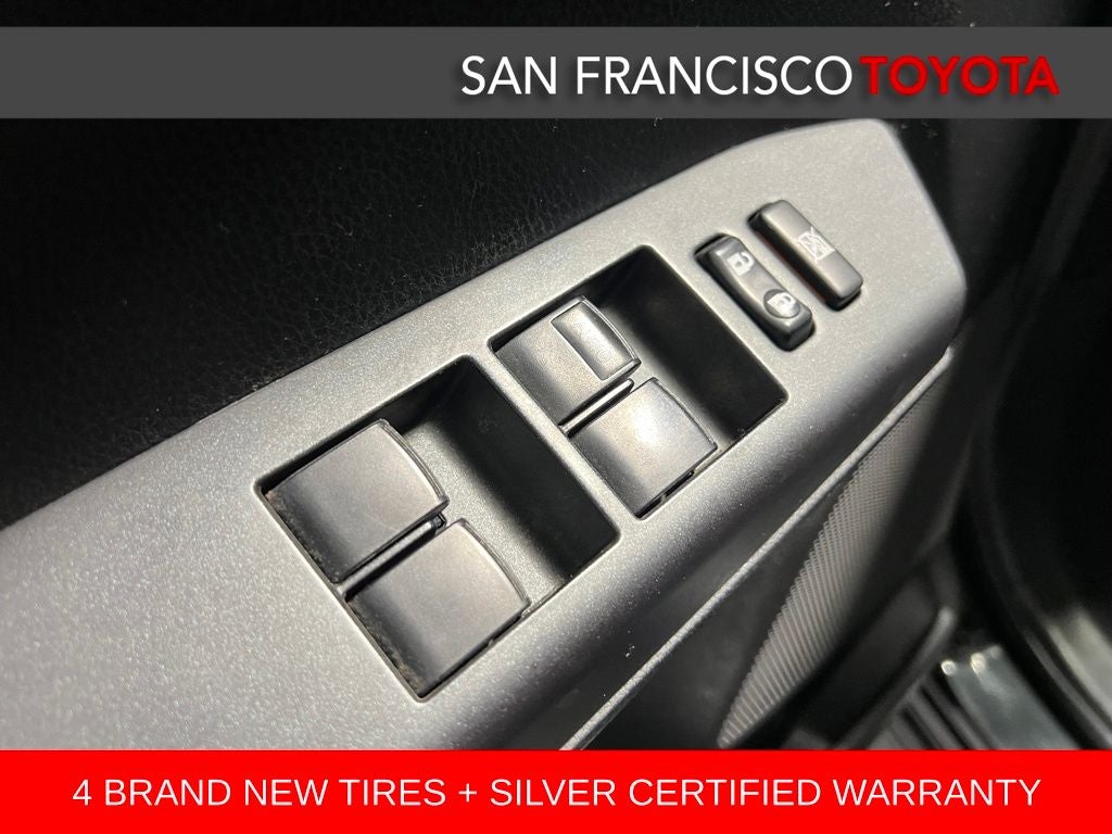 2017 Toyota RAV4 Hybrid XLE