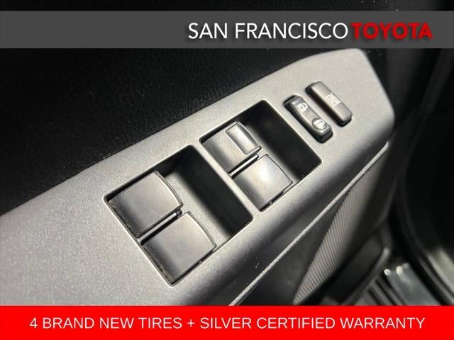 2017 Toyota RAV4 Hybrid XLE