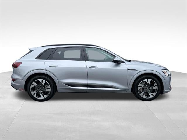 2022 Audi e-tron Premium quattro