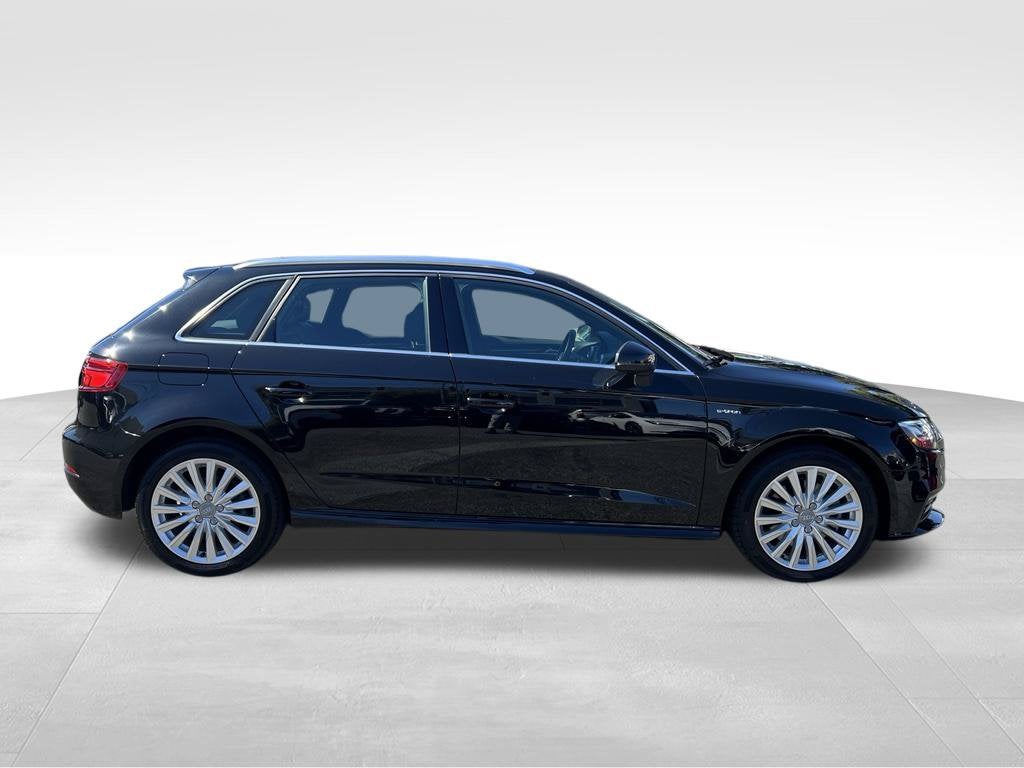 2017 Audi A3 e-tron 1.4T Premium