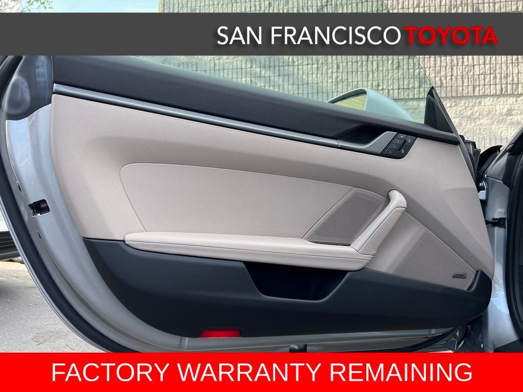 2025 Porsche 911 Carrera