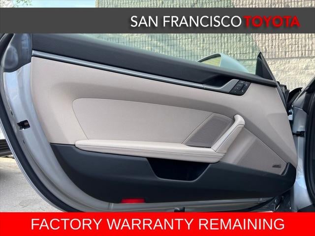 2025 Porsche 911 Carrera