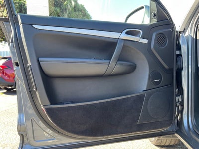 2005 Porsche Cayenne S