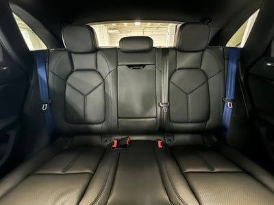 2022 Porsche Macan S
