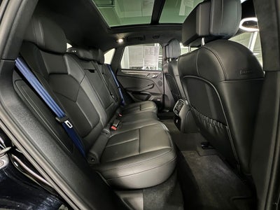 2022 Porsche Macan S