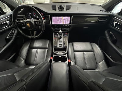 2022 Porsche Macan S
