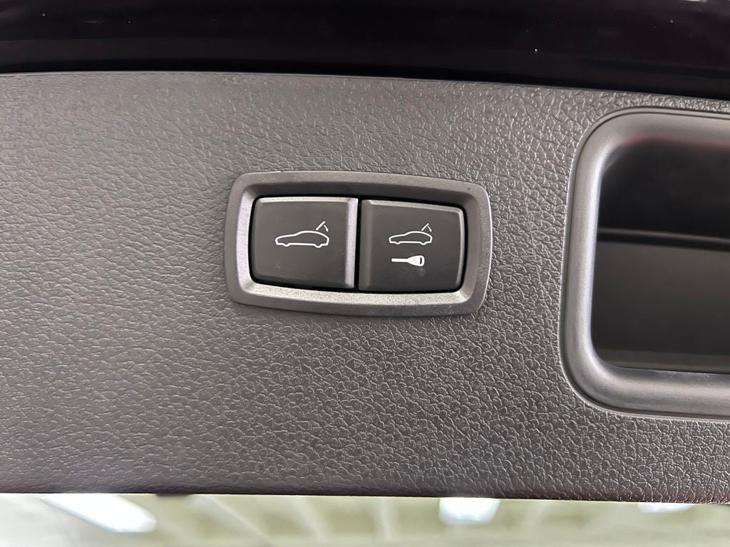 2022 Porsche Macan S