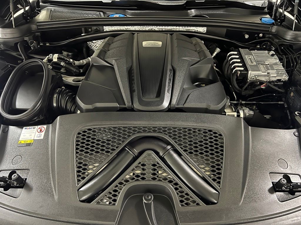 2022 Porsche Macan S