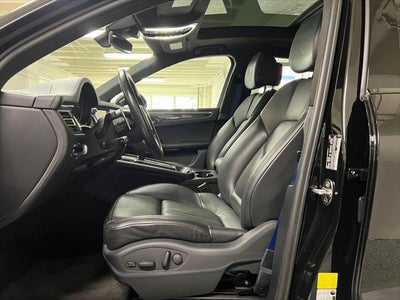2022 Porsche Macan S