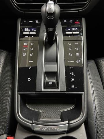 2022 Porsche Macan S