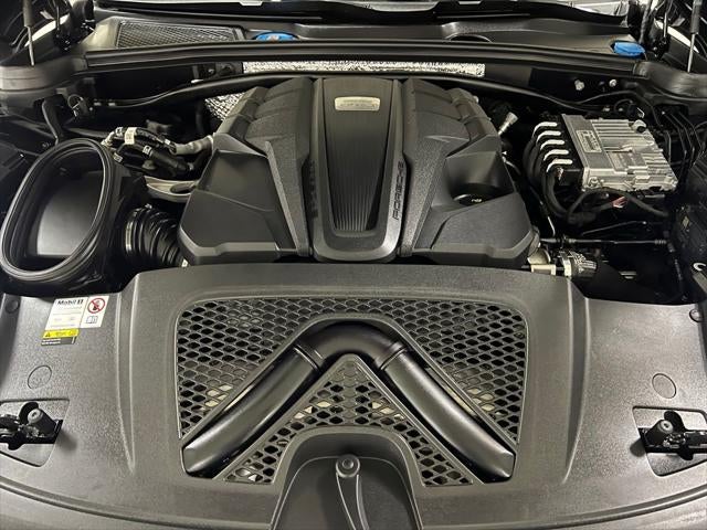 2022 Porsche Macan S