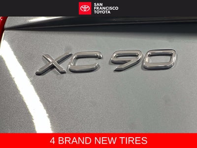 2020 Volvo XC90 T6 Momentum
