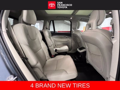 2020 Volvo XC90 T6 Momentum