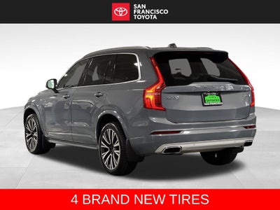 2020 Volvo XC90 T6 Momentum