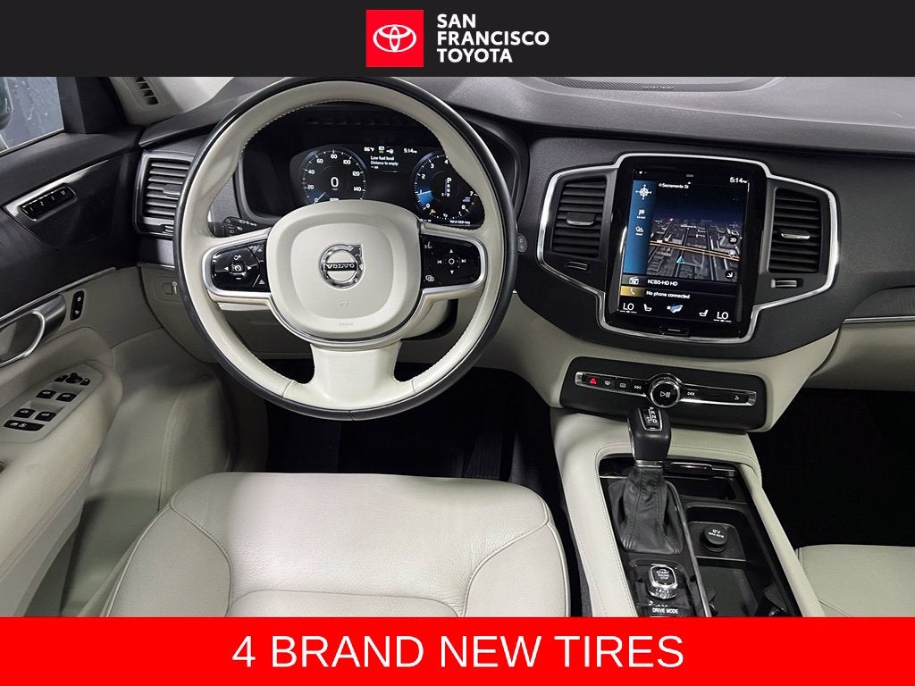 2020 Volvo XC90 T6 Momentum