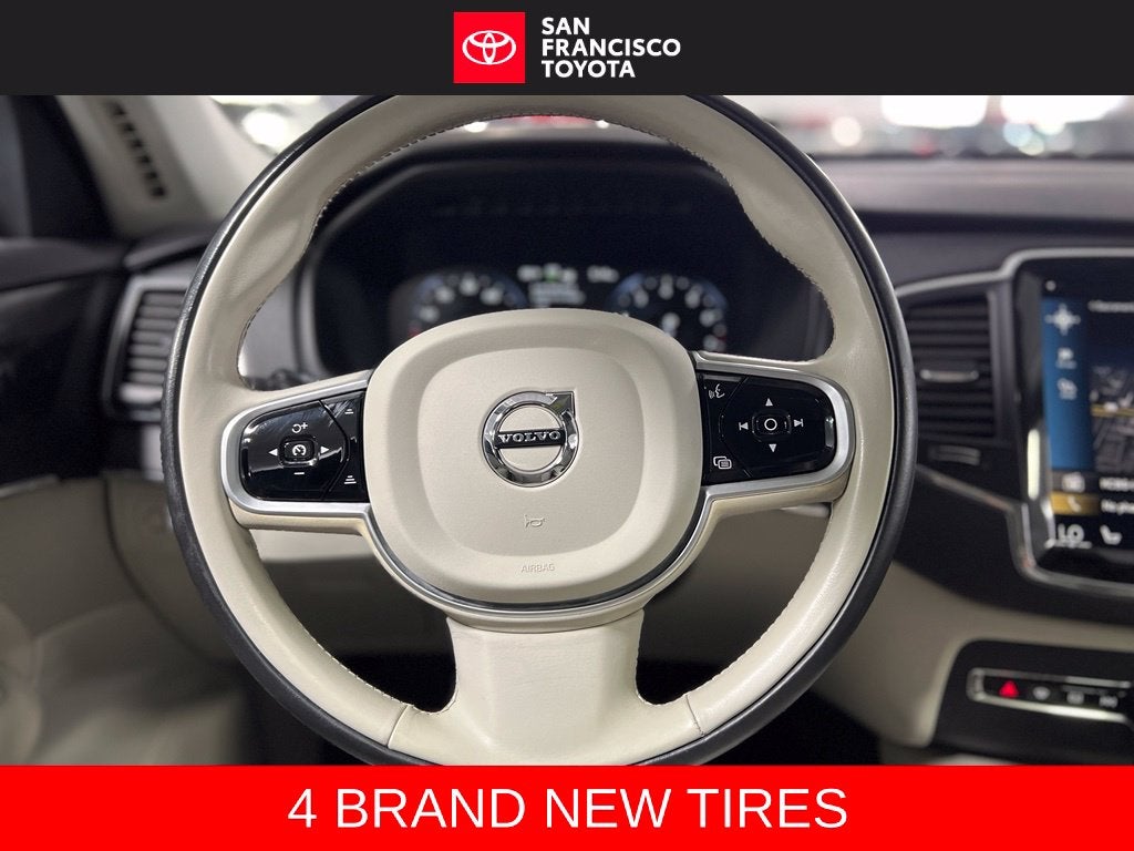 2020 Volvo XC90 T6 Momentum