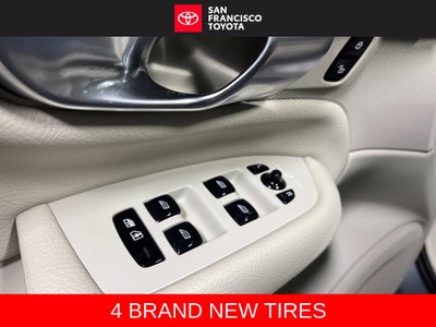 2020 Volvo XC90 T6 Momentum