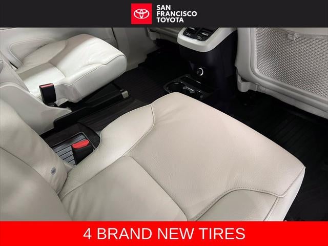 2020 Volvo XC90 T6 Momentum