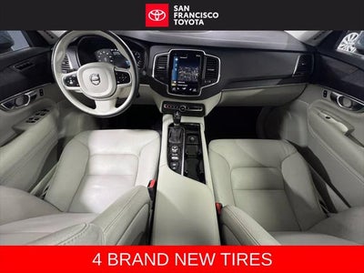 2020 Volvo XC90 T6 Momentum