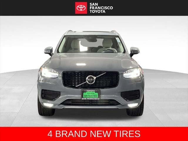 2020 Volvo XC90 T6 Momentum