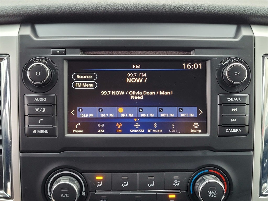 2019 Nissan Titan SV