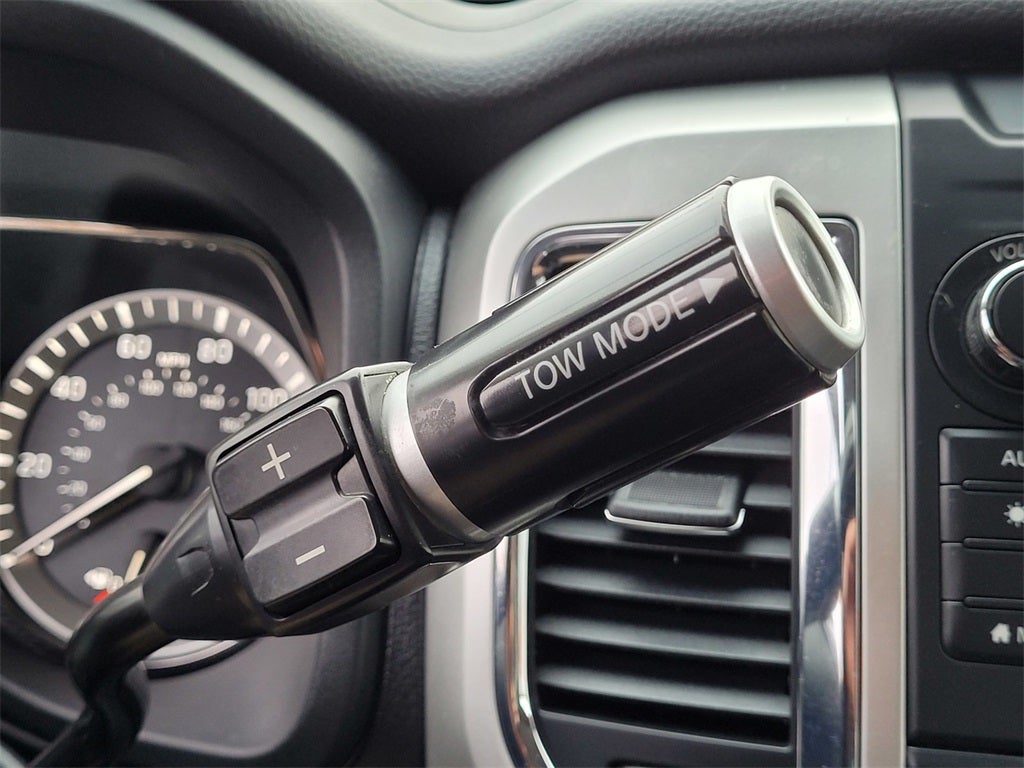 2019 Nissan Titan SV