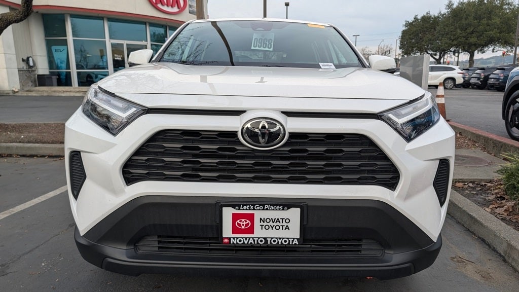 2023 Toyota RAV4 LE