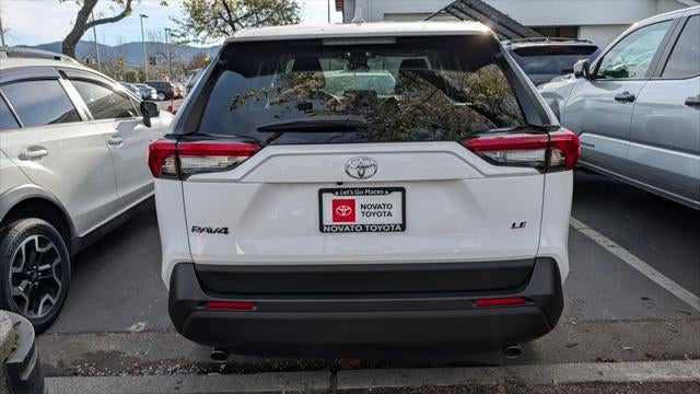 2025 Toyota RAV4 LE