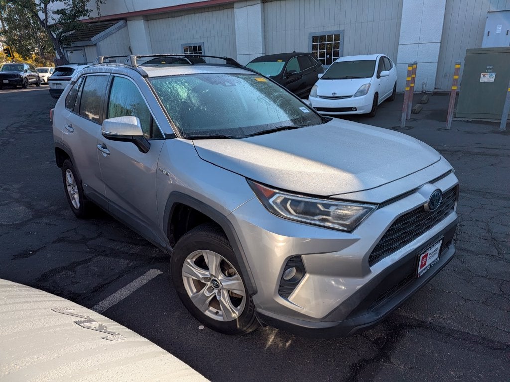 2020 Toyota RAV4 Hybrid XLE