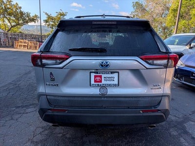 2020 Toyota RAV4 Hybrid XLE
