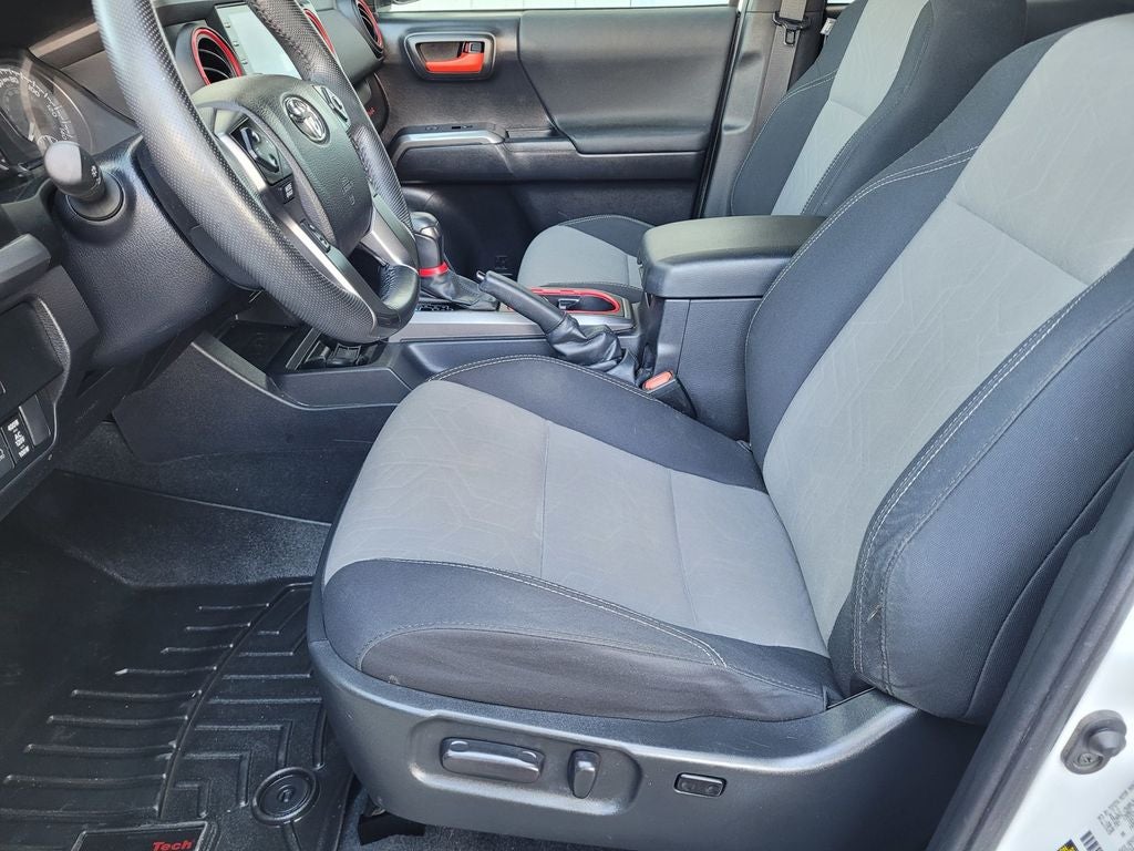 2022 Toyota Tacoma TRD Off-Road V6