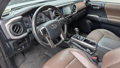 2016 Toyota Tacoma SR V6