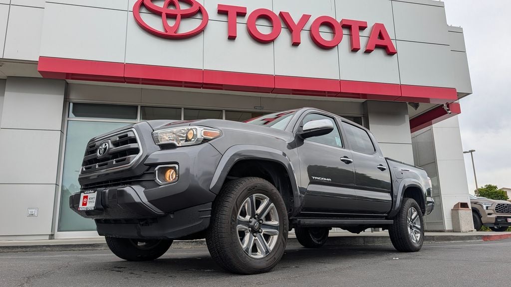 2016 Toyota Tacoma SR V6