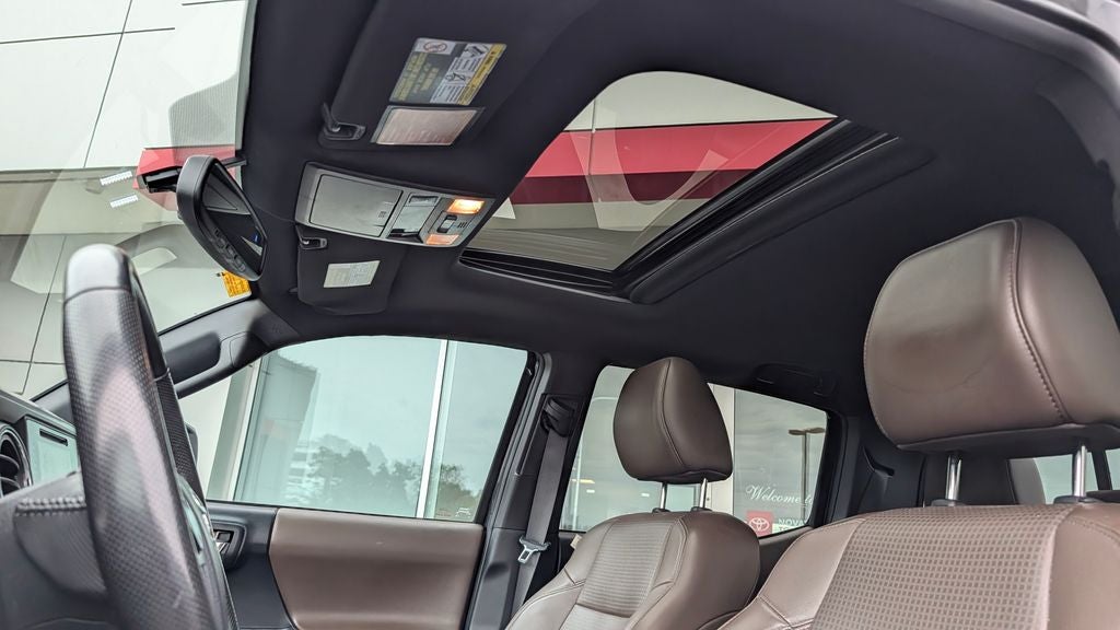 2016 Toyota Tacoma SR V6