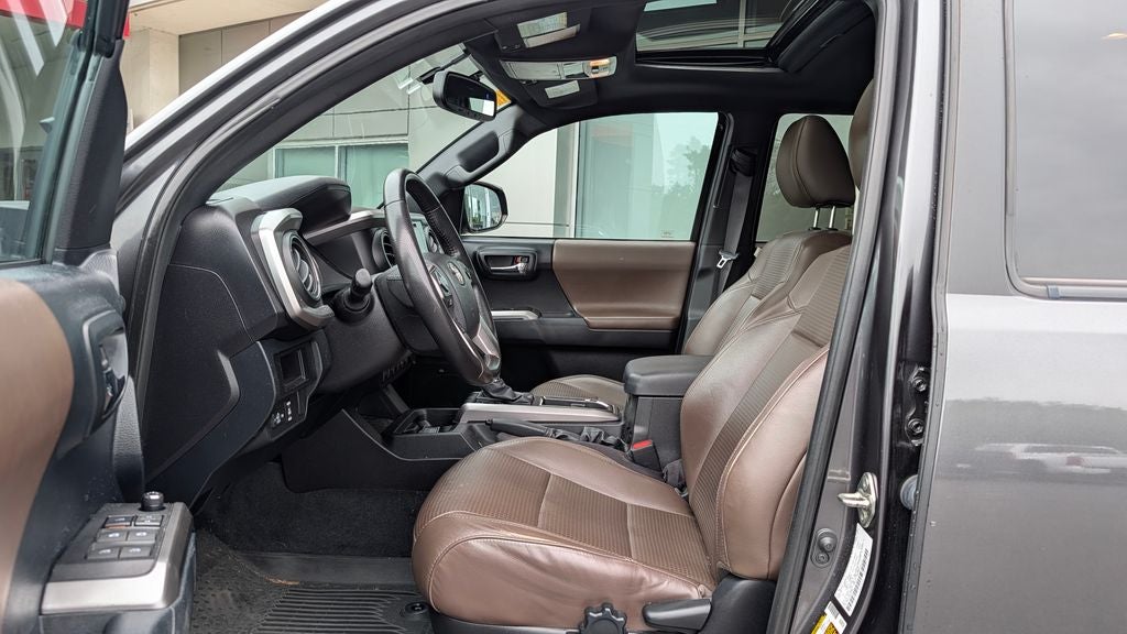 2016 Toyota Tacoma SR V6