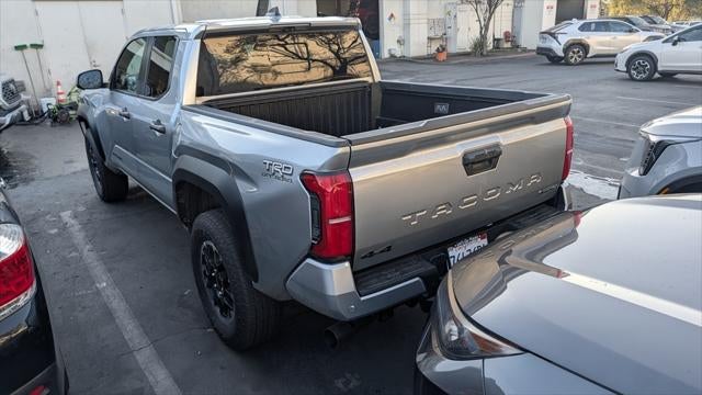 2025 Toyota Tacoma Hybrid TRD Off Road