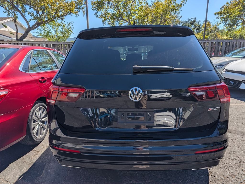 2021 Volkswagen Tiguan 2.0T SE R-Line Black
