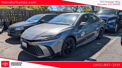 2025 Toyota Camry SE