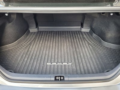 2025 Toyota Camry XSE Hybrid 48 MPG