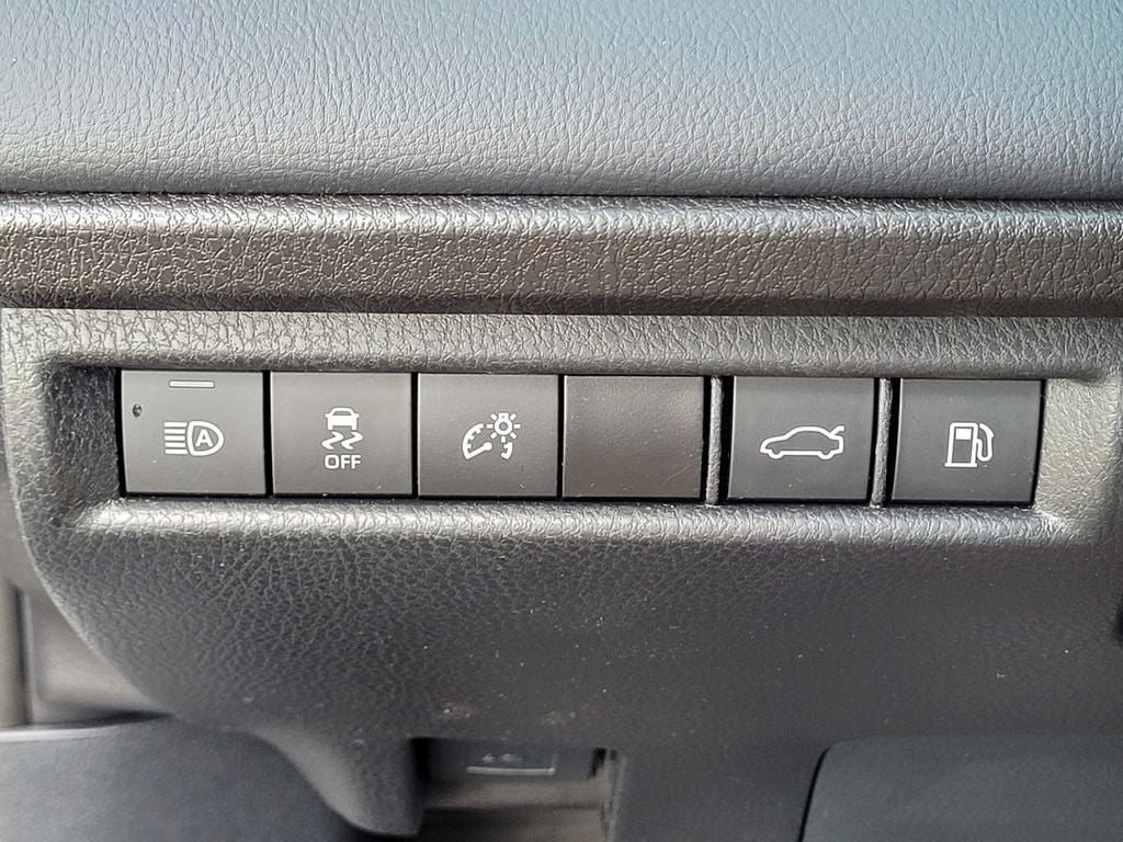 2025 Toyota Camry XSE Hybrid 48 MPG