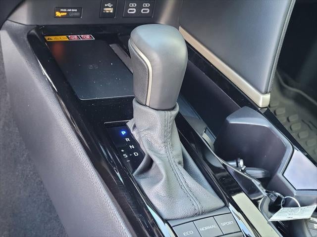 2025 Toyota Camry XSE Hybrid 48 MPG