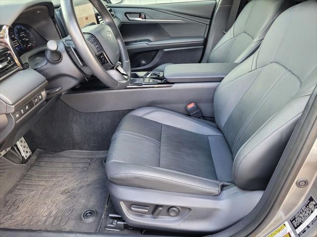 2025 Toyota Camry XSE Hybrid 48 MPG