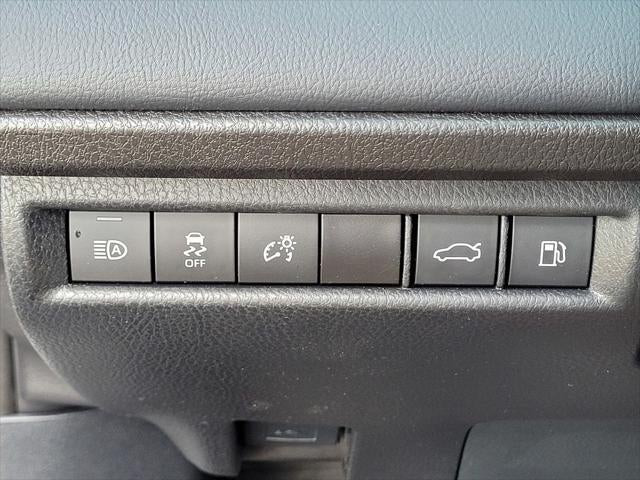 2025 Toyota Camry XSE Hybrid 48 MPG