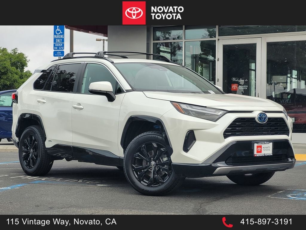 2022 Toyota RAV4 Hybrid SE