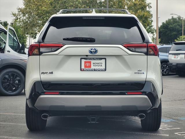2022 Toyota RAV4 Hybrid SE