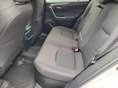 2022 Toyota RAV4 Hybrid SE