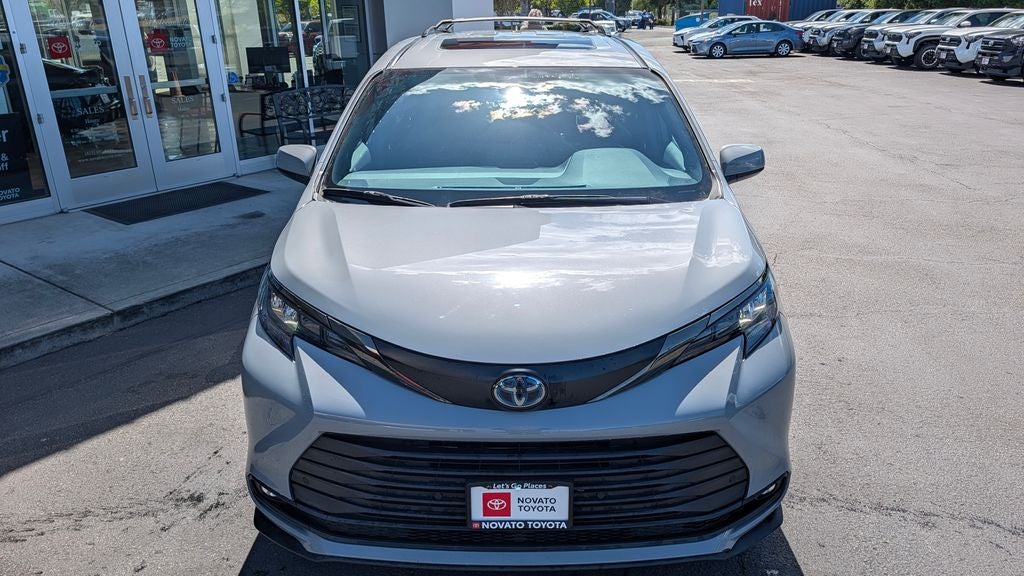 2023 Toyota Sienna Woodland Edition 7 Passenger