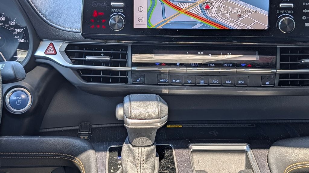 2023 Toyota Sienna Woodland Edition 7 Passenger